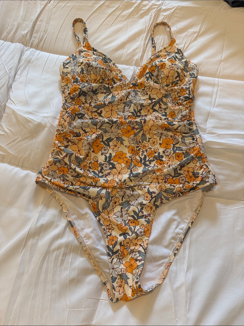NWT Cupshe floral one piece swimsuit 🌊